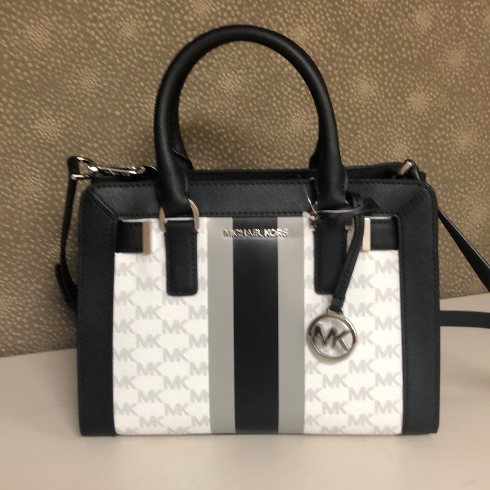 SOLD NWT Michael Kors Dillon TZ small handbag - Picture 6 of 11